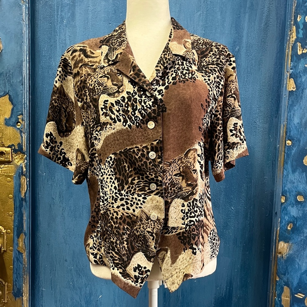 Animal Print Short Sleeve Blouse
